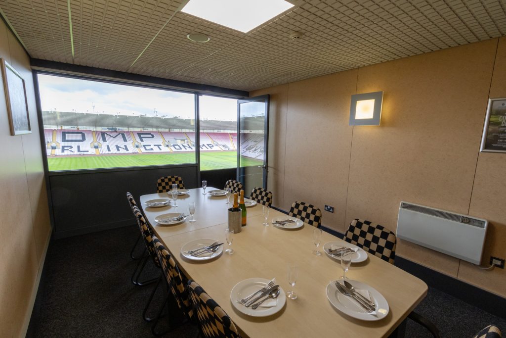 Pitch-View Boxes